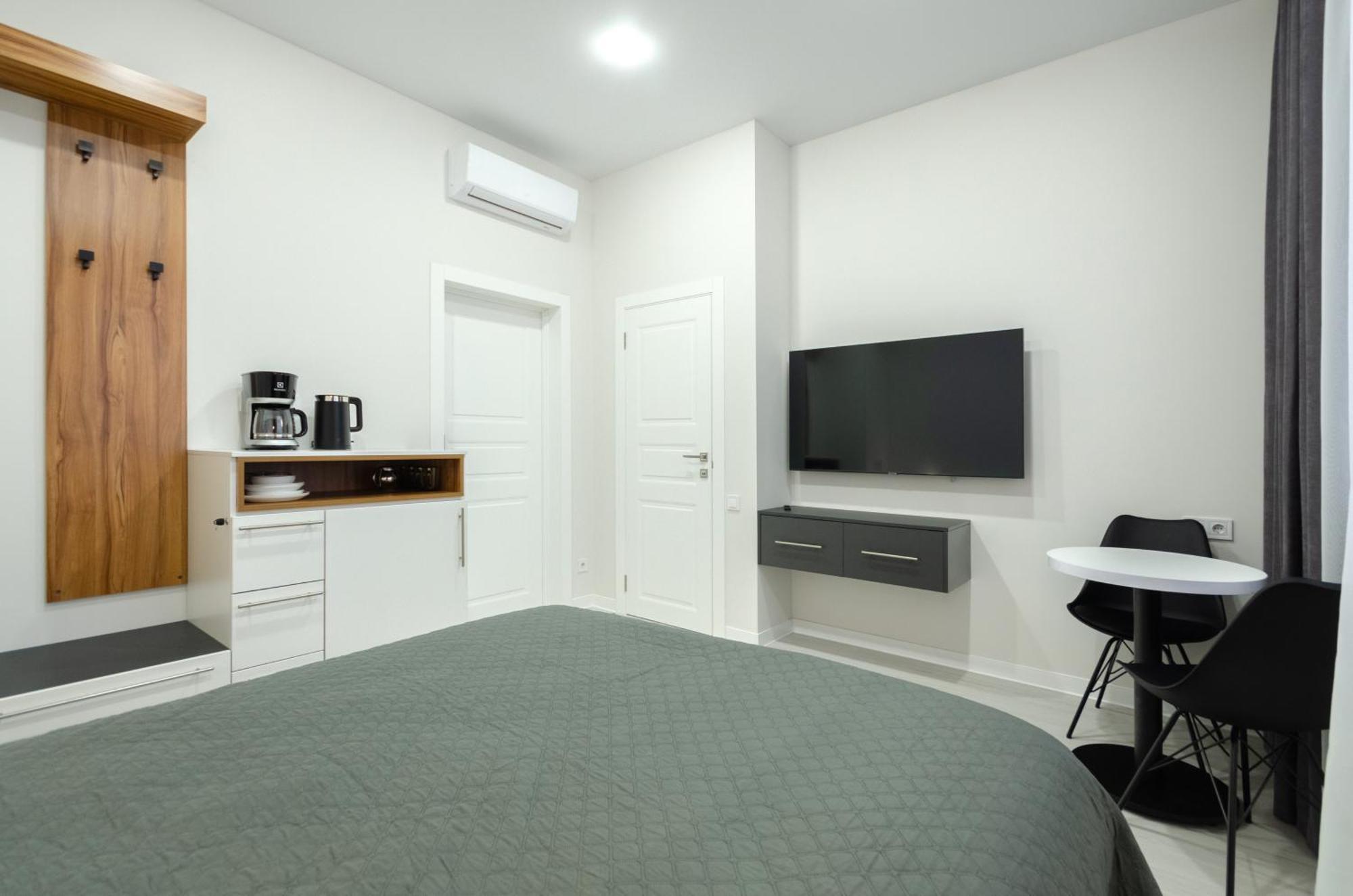 Petrovdom Inn Rc Diplomat Hall -The Smart Hotel Apartment Panoramic City View I Kiev Habitación foto